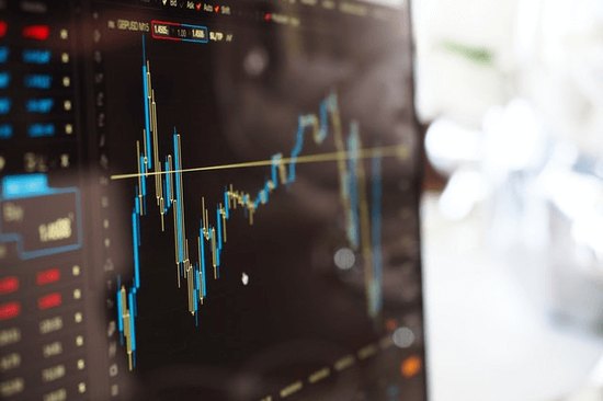 资金爆炒催生LOF溢价高企 上交所通知进行重点监控